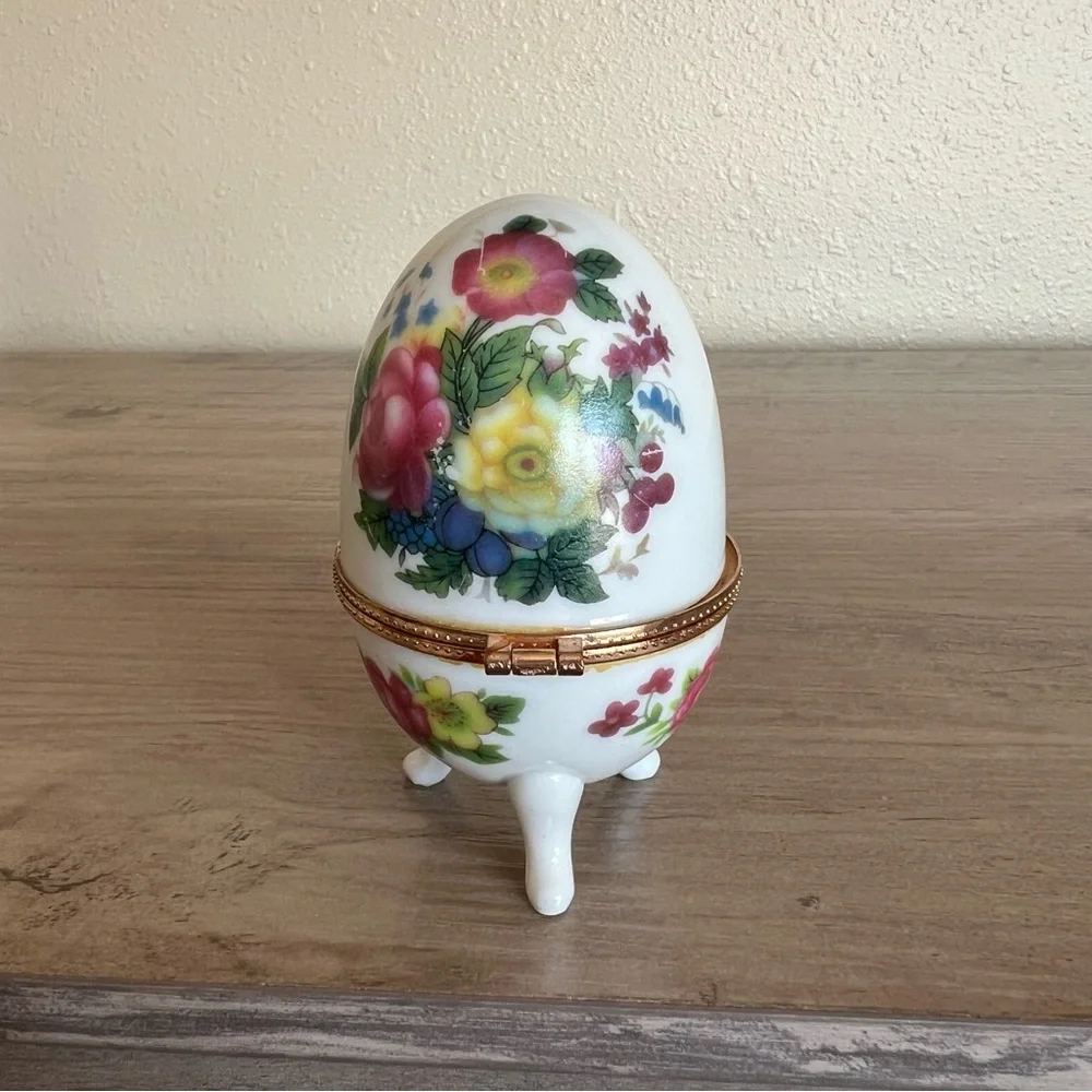 Vintage Porcelain Egg Trinket Box Jewelry Holder Floral Hinged Decor